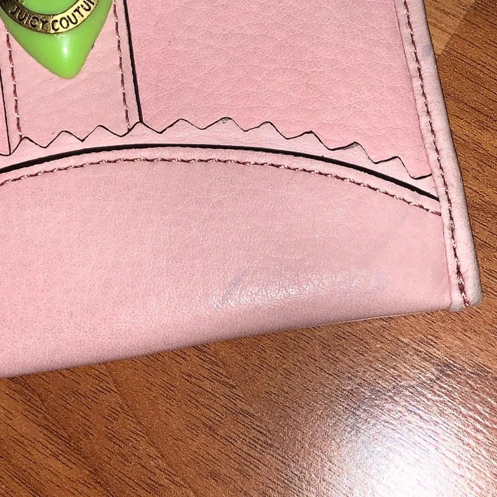 Original Juicy Couture ✨Super Rare✨ Leather Coin Purse